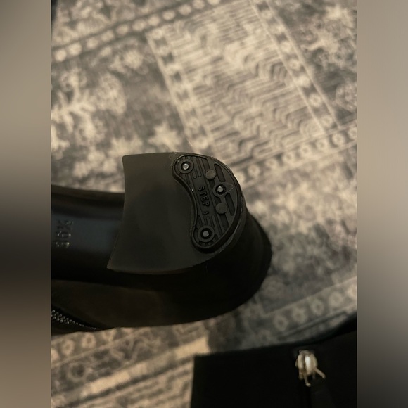 Chanel 2014 boots 36.5 - Picture 7 of 9